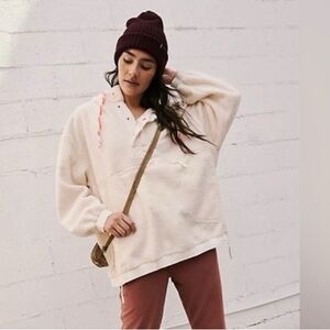 NWT! Free People FP Movement Fuzzy Was She Pullover Outdoors Fleece Medium